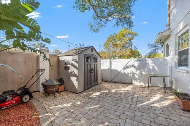 1804 W ERNA DRIVE, Tampa, FL 33603