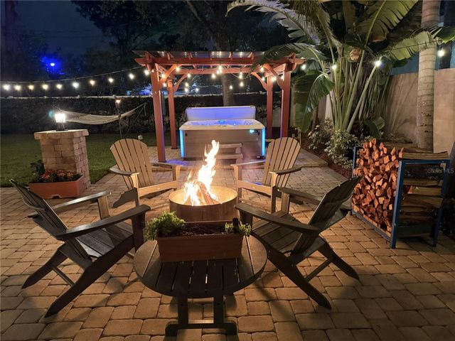 1804 W ERNA DRIVE, Tampa, FL 33603