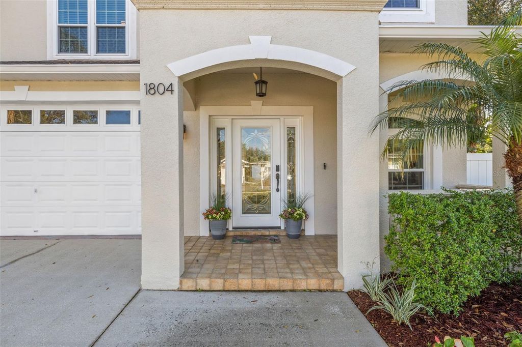 Image 2 of property listing at 1804 W ERNA DRIVE, Tampa, FL 33603