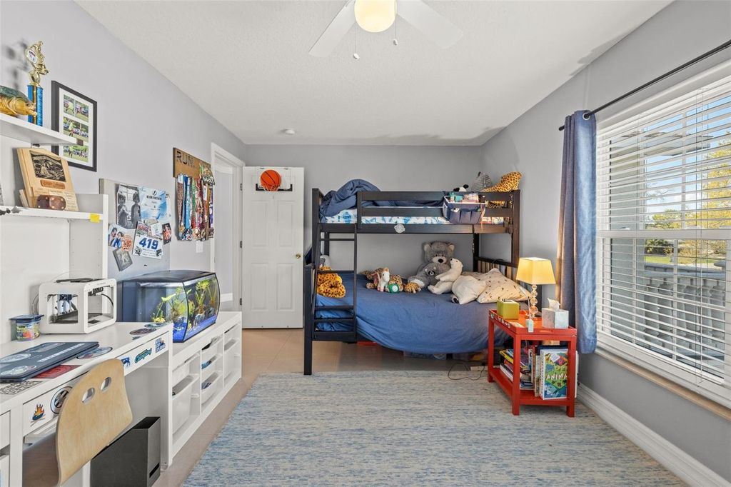 Image 28 of property listing at 1804 W ERNA DRIVE, Tampa, FL 33603