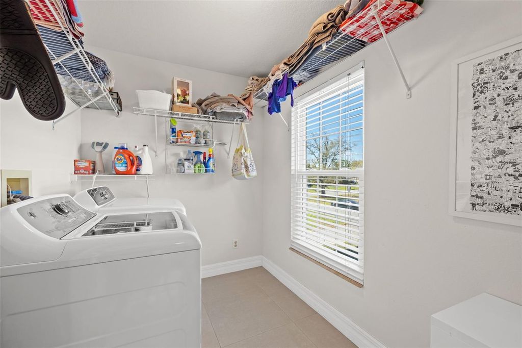 Image 31 of property listing at 1804 W ERNA DRIVE, Tampa, FL 33603