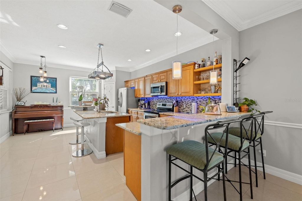 Image 5 of property listing at 1804 W ERNA DRIVE, Tampa, FL 33603