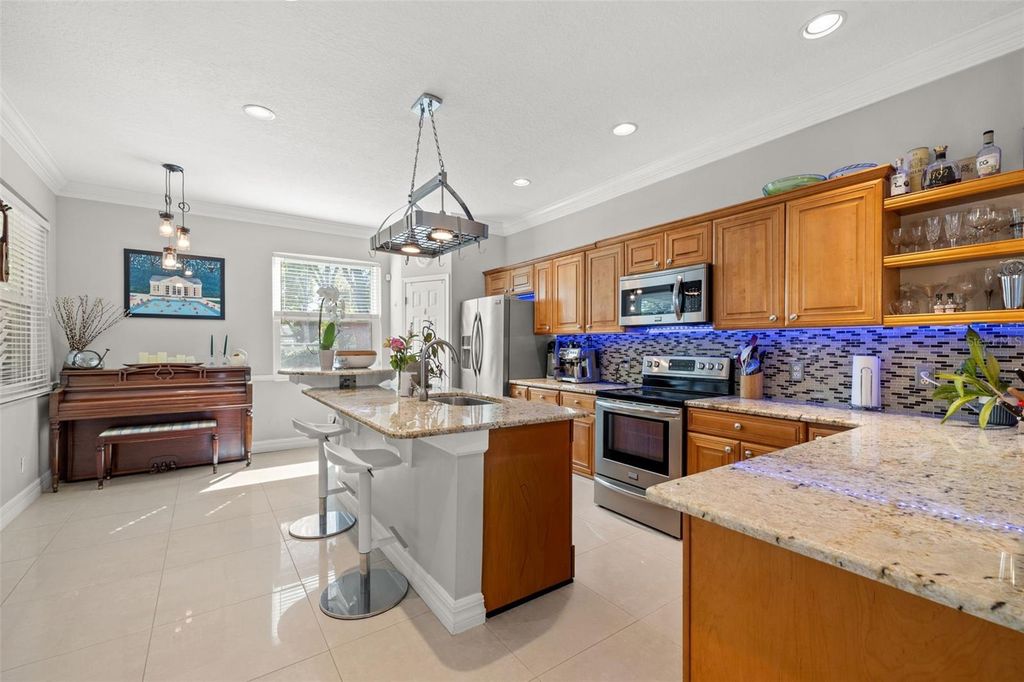 Image 6 of property listing at 1804 W ERNA DRIVE, Tampa, FL 33603