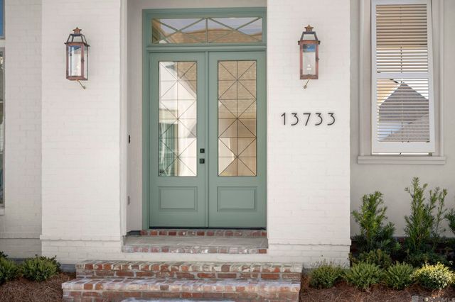 13733 Sweet Cherry Dr, Baton Rouge, LA 70810