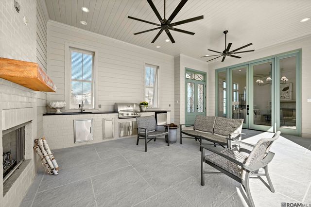 13733 Sweet Cherry Dr, Baton Rouge, LA 70810