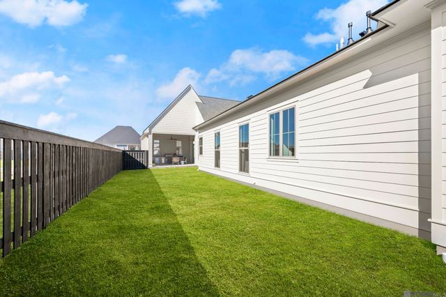 13733 Sweet Cherry Dr, Baton Rouge, LA 70810