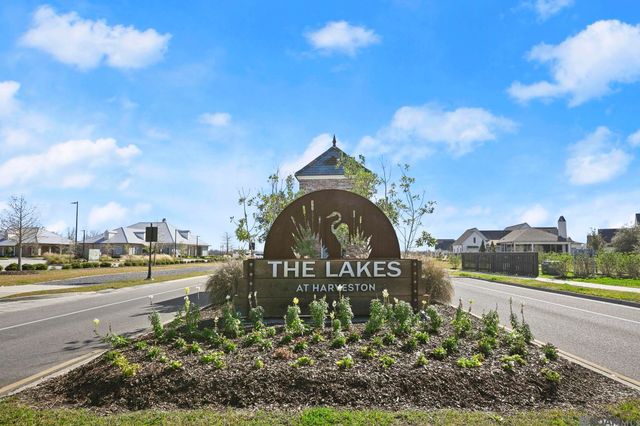 13733 Sweet Cherry Dr, Baton Rouge, LA 70810