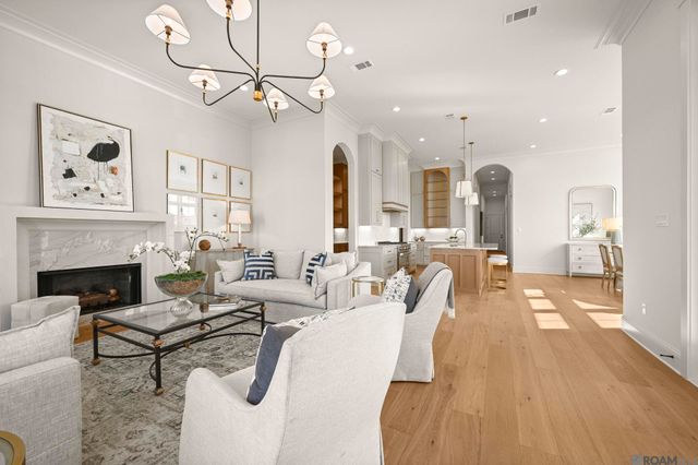 13733 Sweet Cherry Dr, Baton Rouge, LA 70810