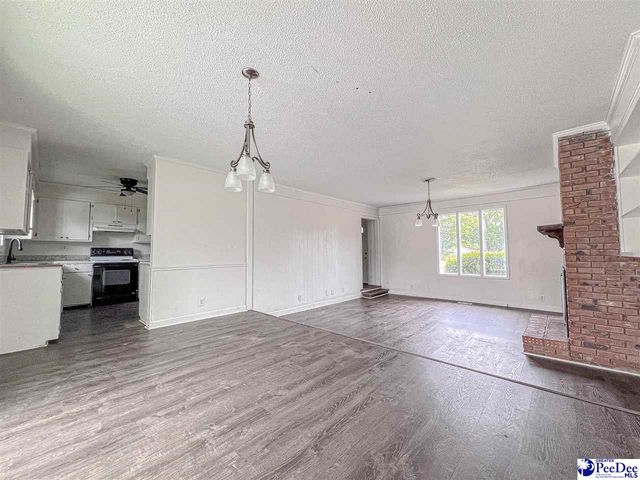 304 E Suena Dr, Florence, SC 29505