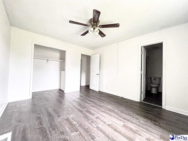 304 E Suena Dr, Florence, SC 29505