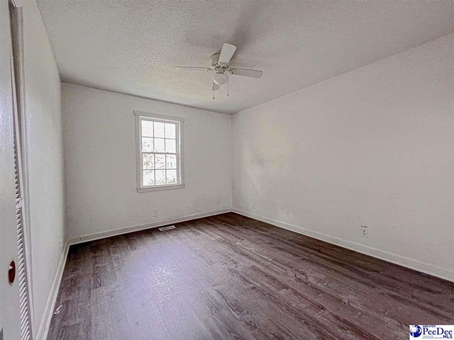 304 E Suena Dr, Florence, SC 29505