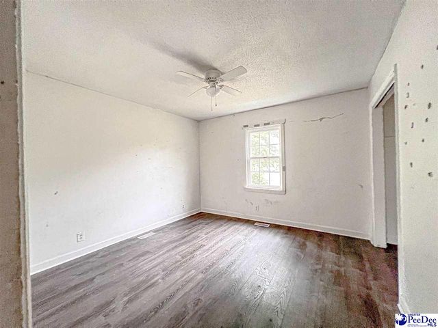 304 E Suena Dr, Florence, SC 29505