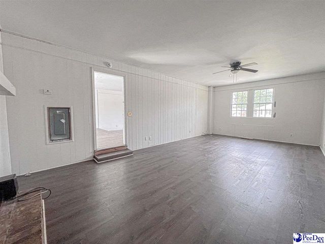 304 E Suena Dr, Florence, SC 29505