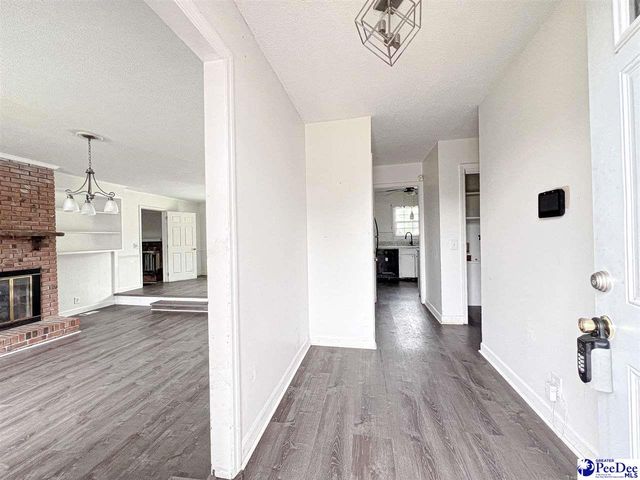 304 E Suena Dr, Florence, SC 29505