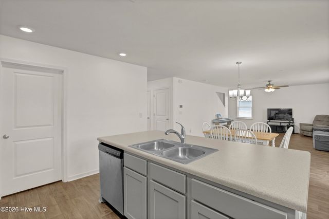 178 Everett Yopp Drive, Sneads Ferry, NC 28460