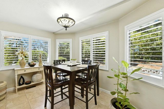2709 Green Glen Rd, Cameron Park, CA 95682