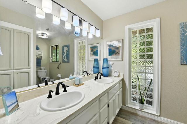 2709 Green Glen Rd, Cameron Park, CA 95682