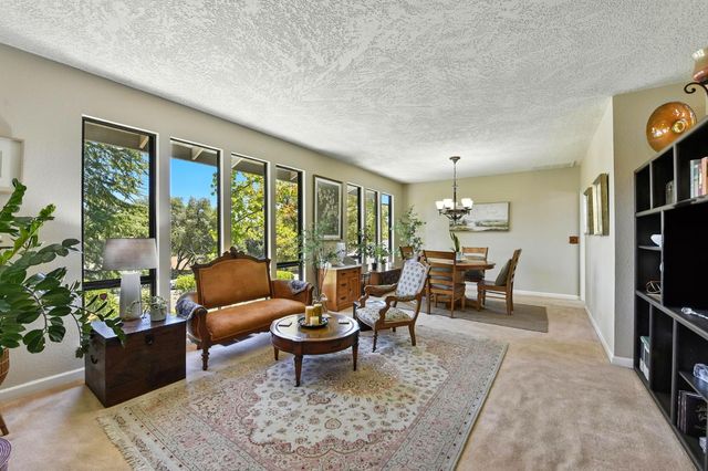 2709 Green Glen Rd, Cameron Park, CA 95682