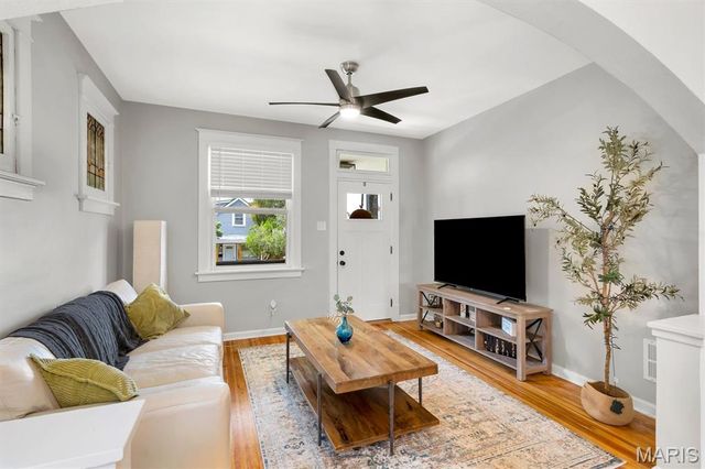 4632 Varrelmann Avenue, St Louis, MO 63116