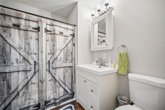 403 Washington Street, Melcher Dallas, IA 50062