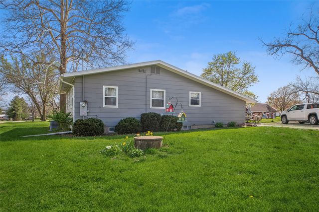 403 Washington Street, Melcher Dallas, IA 50062