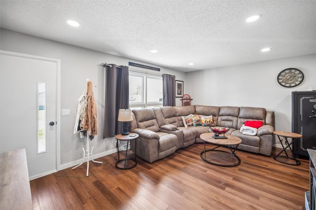 403 Washington Street, Melcher Dallas, IA 50062