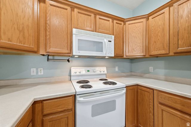 202 E ALPINE TRAIL DR, Draper, UT 84020