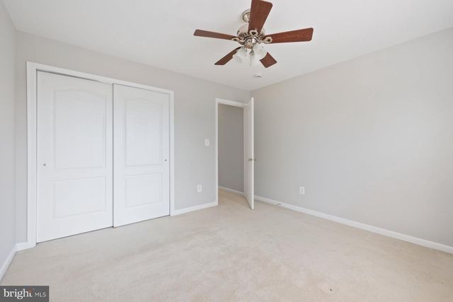 19608 EDGEMONT SQ, Ashburn, VA 20147