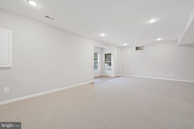 19608 EDGEMONT SQ, Ashburn, VA 20147