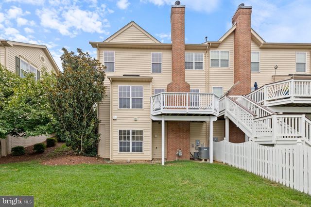 19608 EDGEMONT SQ, Ashburn, VA 20147