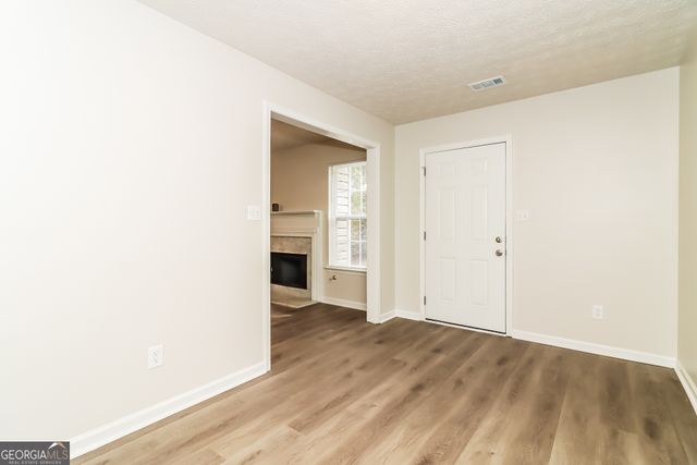 129 Rosewood Drive, Dallas, GA 30132