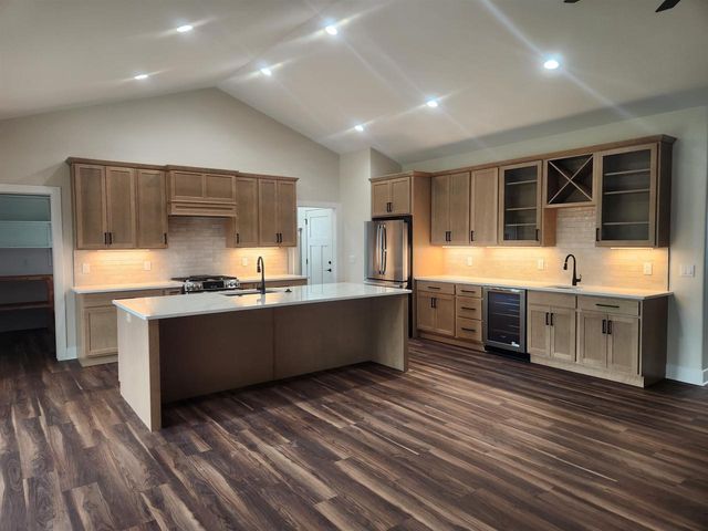 L164 Eileen Court, Waunakee, WI 53597
