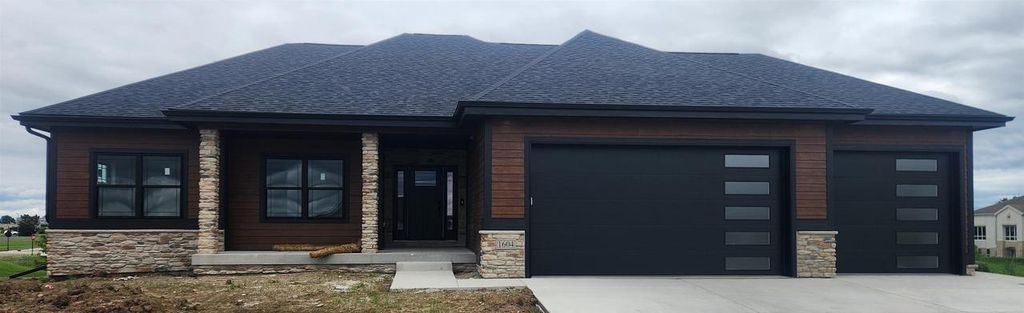 L164 Eileen Court, Waunakee, WI 53597