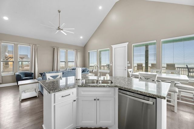 4723 Bluewater Drive, Freeport, TX 77541