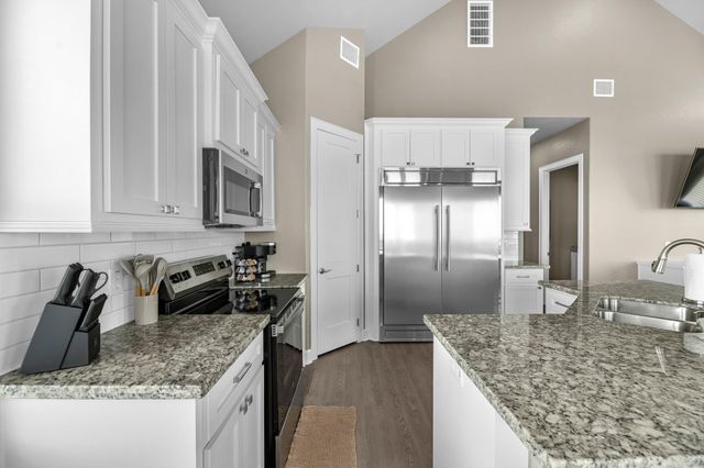 4723 Bluewater Drive, Freeport, TX 77541