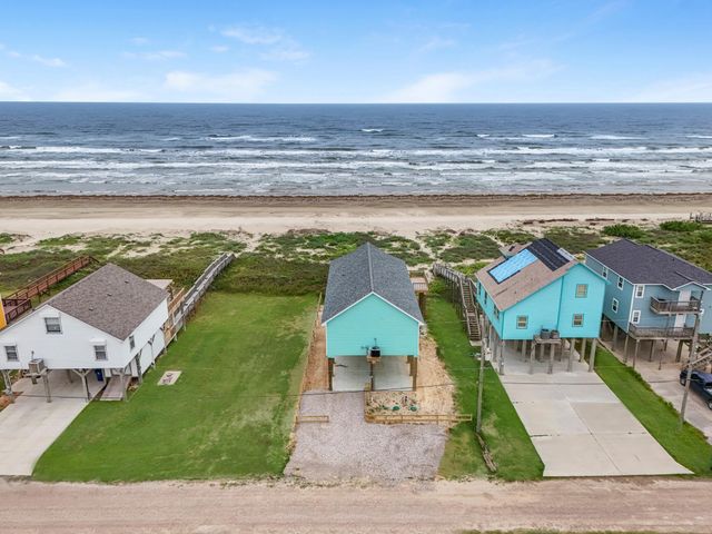 4723 Bluewater Drive, Freeport, TX 77541
