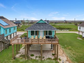 4723 Bluewater Drive, Freeport, TX 77541