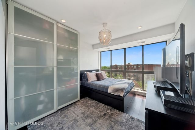 3700 Capri UNIT 607 Court 607, Glenview, IL 60025