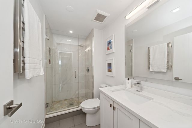 3700 Capri UNIT 607 Court 607, Glenview, IL 60025