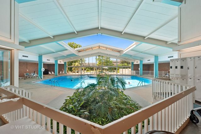 3700 Capri UNIT 607 Court 607, Glenview, IL 60025