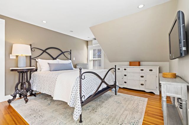 14 Maple Street, Natick, MA 01760