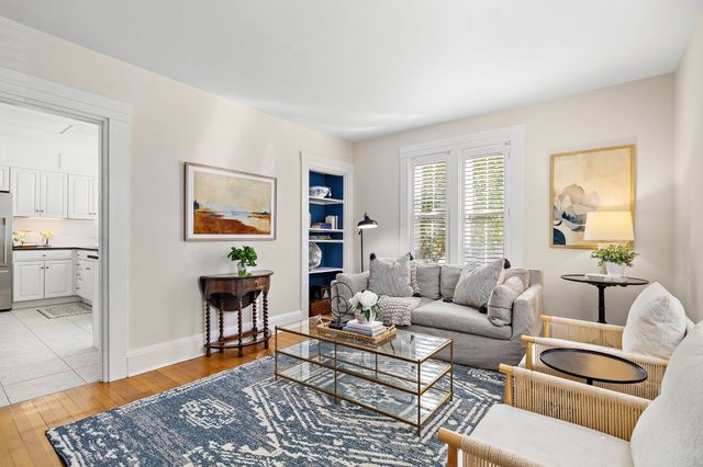 14 Maple Street, Natick, MA 01760