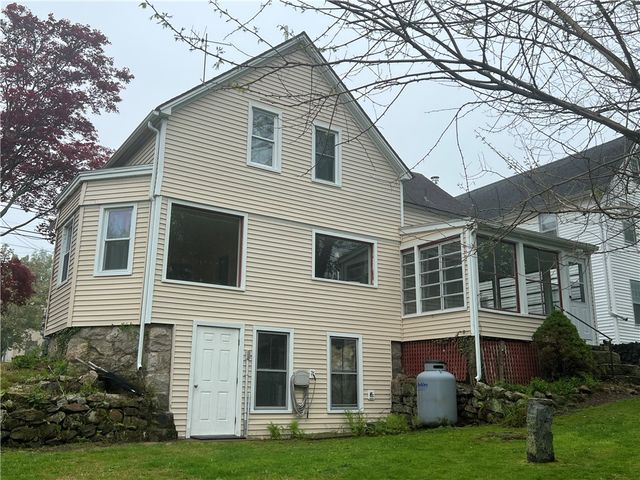196 Columbia Street, South Kingstown, RI 02879