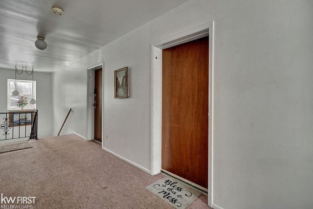 810 Holland Avenue, Port Huron, MI 48060