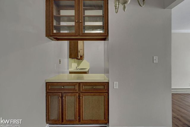 810 Holland Avenue, Port Huron, MI 48060