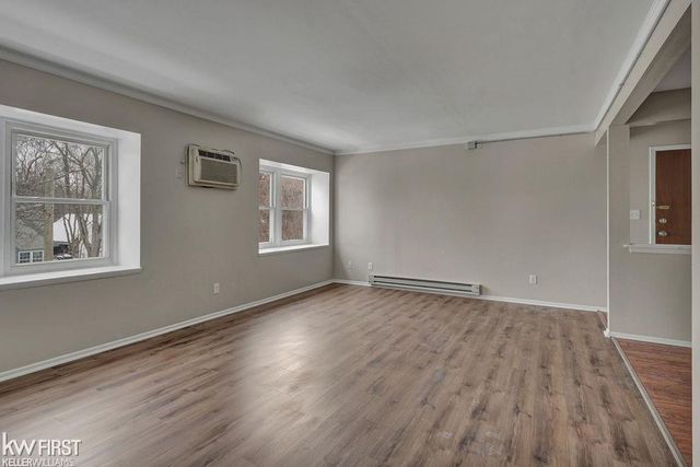 810 Holland Avenue, Port Huron, MI 48060