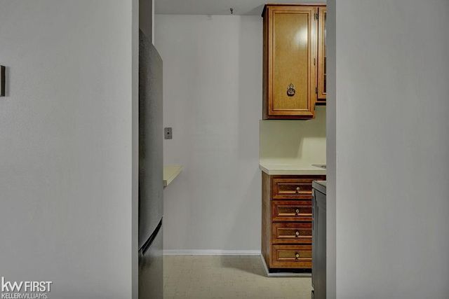 810 Holland Avenue, Port Huron, MI 48060