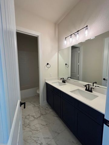 6471 McChesney Drive, Midlothian, TX 76065