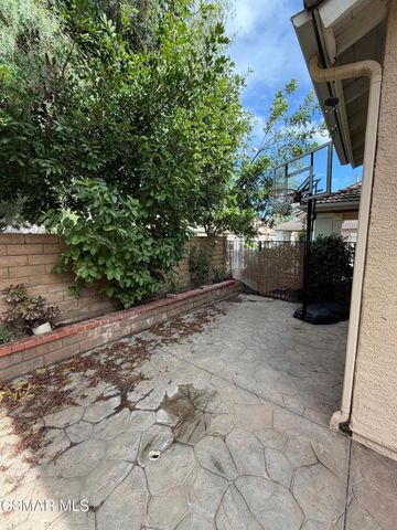 1961 Brookberry Lane, Simi Valley, CA 93065