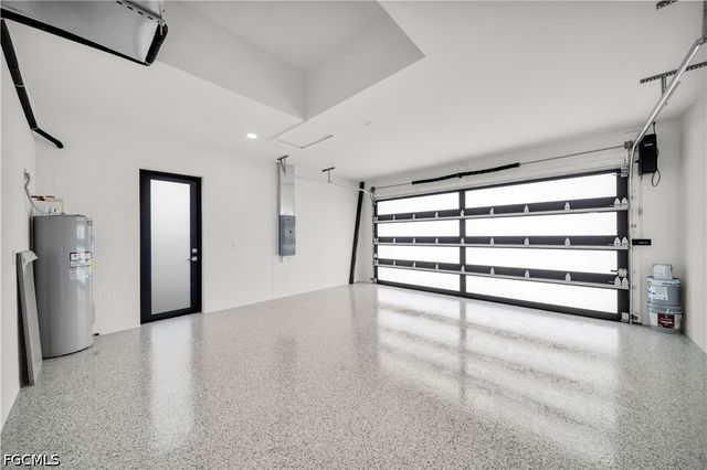 106 NE 11th TER, Cape Coral, FL 33909
